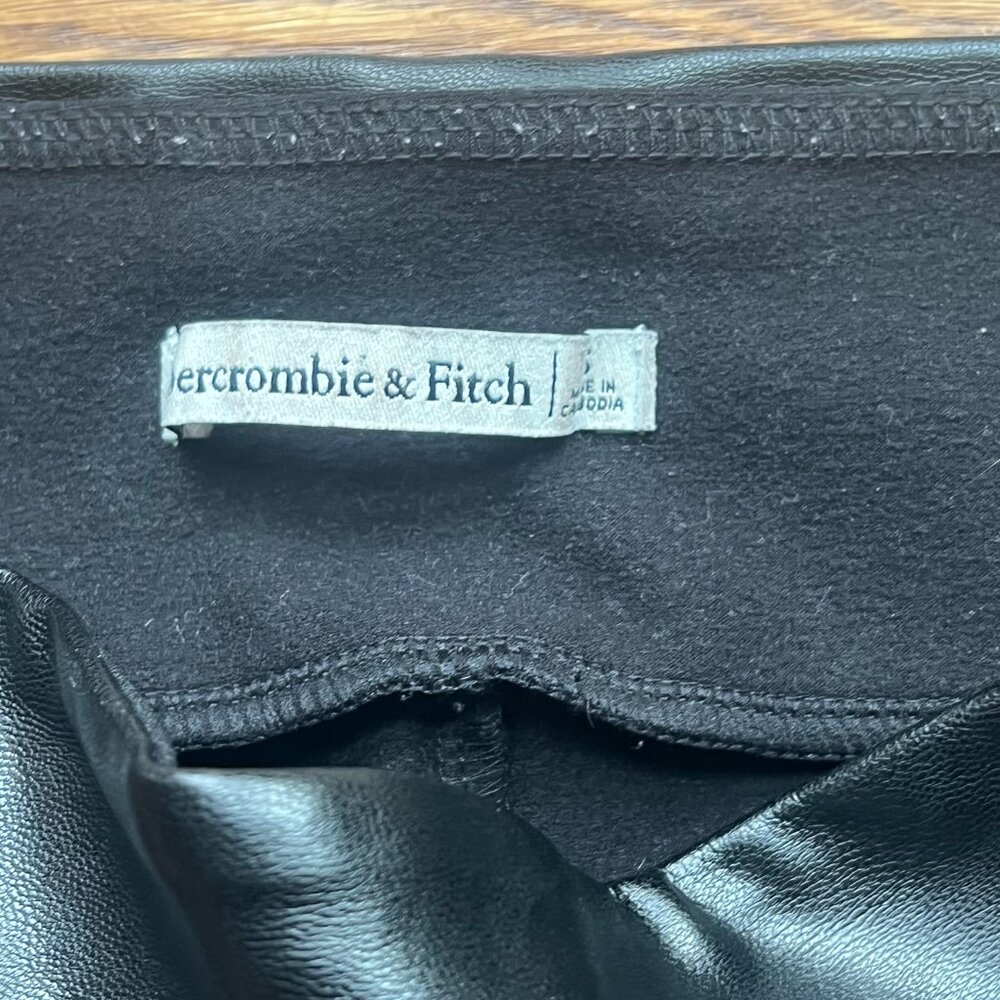 Abercrombie & Fitch Vegan Faux Leather Leggings – Women’s Size Small (Black) - Picture 4 of 8